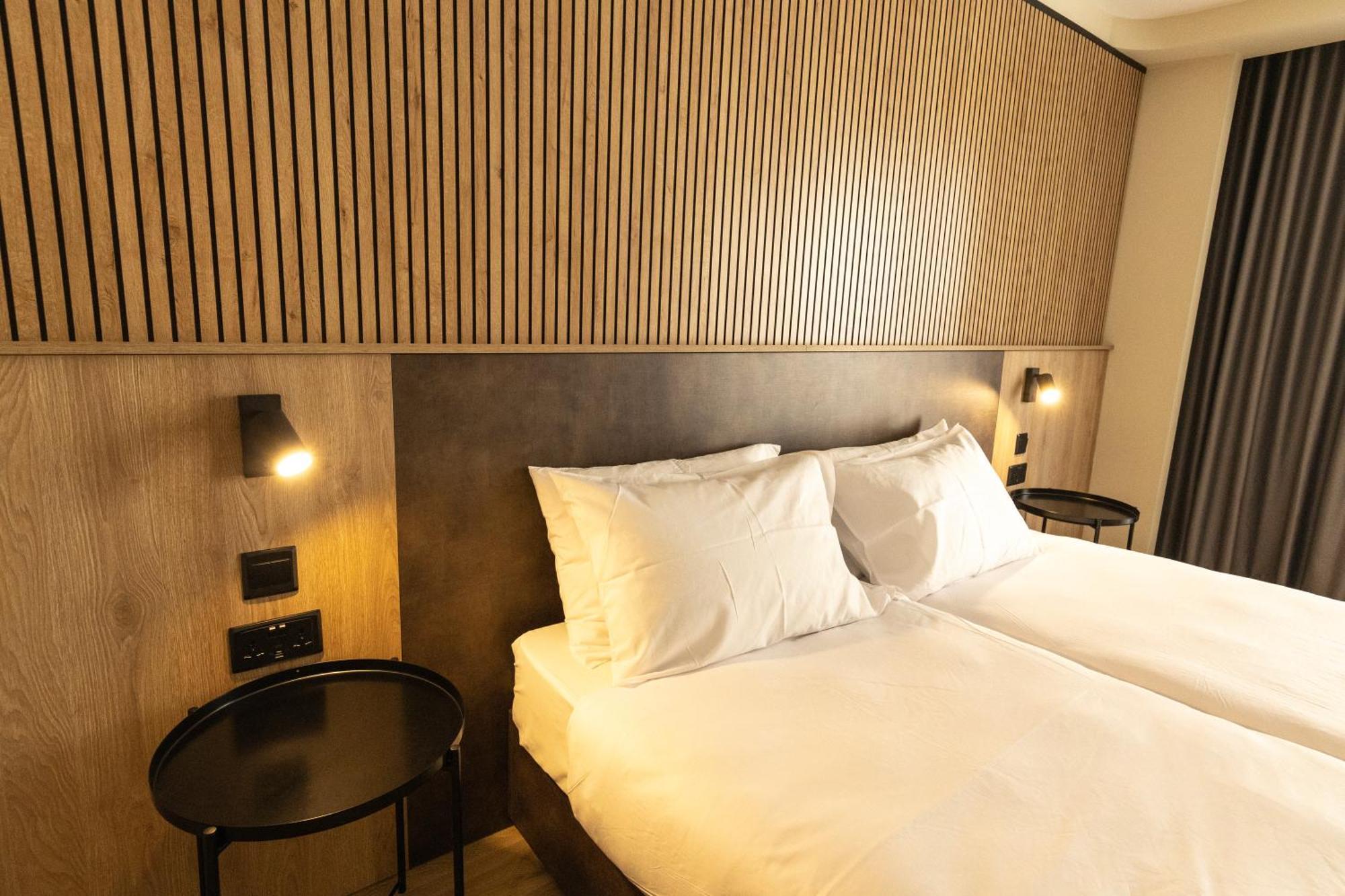 East Sliema Suites Экстерьер фото