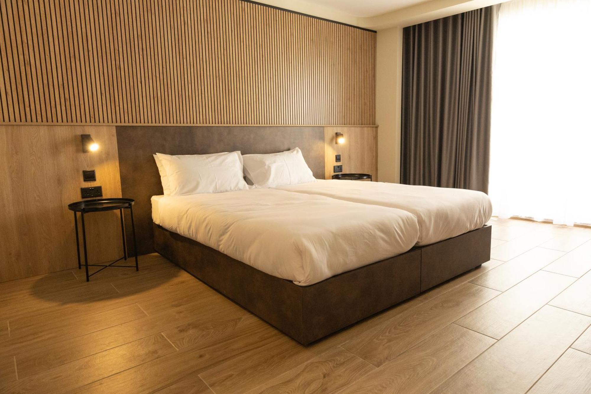 East Sliema Suites Экстерьер фото